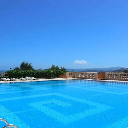 Apartamento Familial Avec Terrasse, Piscine, Tennis Et Parking Aux Issambres - Fr-1-226-473 *