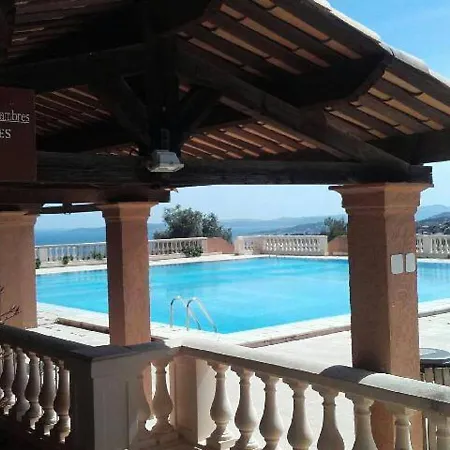 Familial Avec Terrasse, Piscine, Tennis Et Parking Aux Issambres - Fr-1-226-473 *